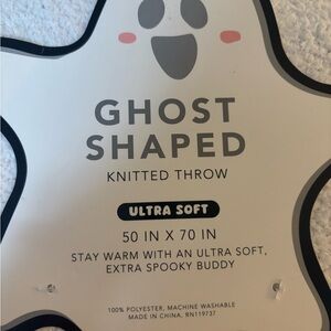 Envouge Ghost Shaped Knitted Throw